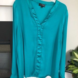 Silky turquoise top